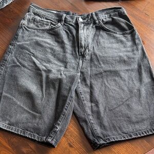 Zara Men's Black Denim Shorts - size 34